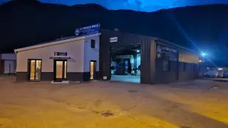 L'atelier La Vieille Roue de nuit à Albertville - Expert jantes et restauration Savoie